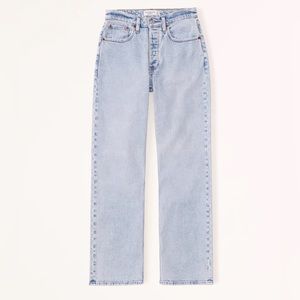 Low rise baggy jeans